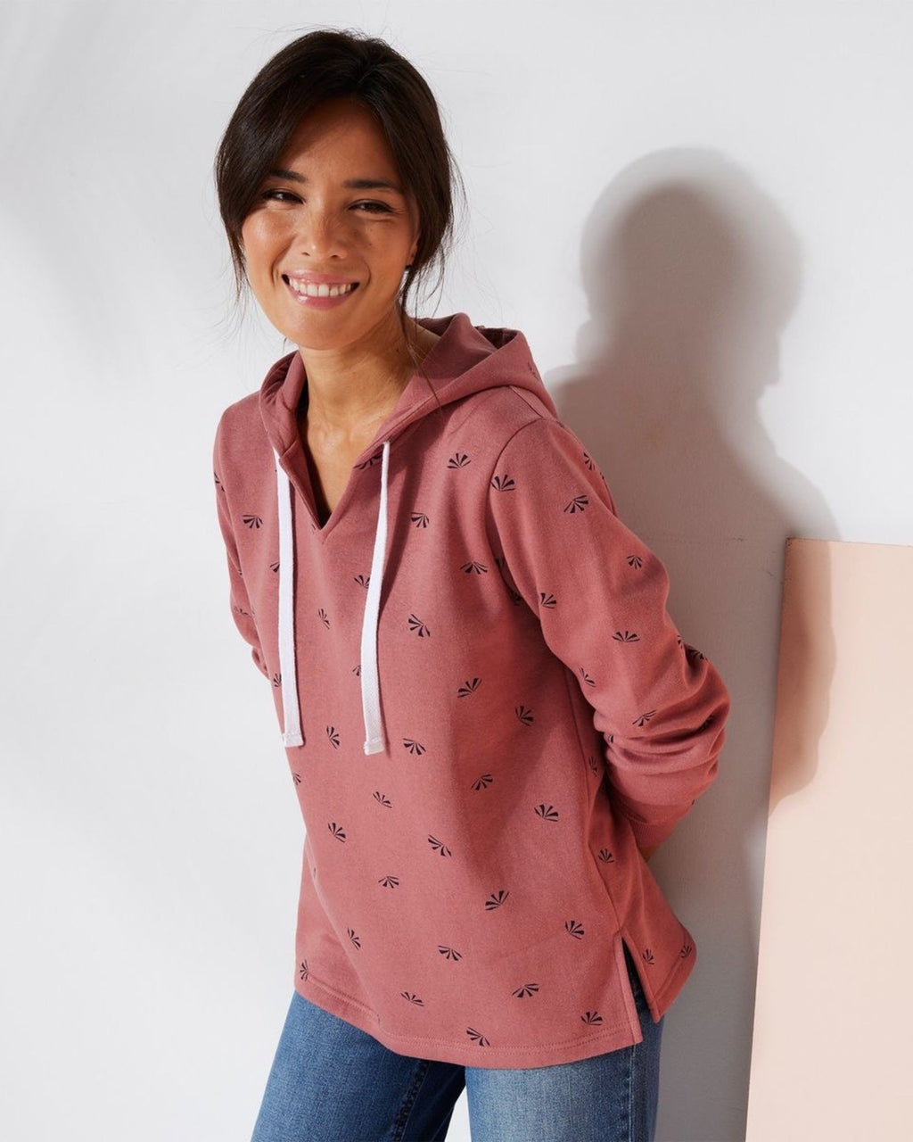 Ocean Waves Pull Over Hood