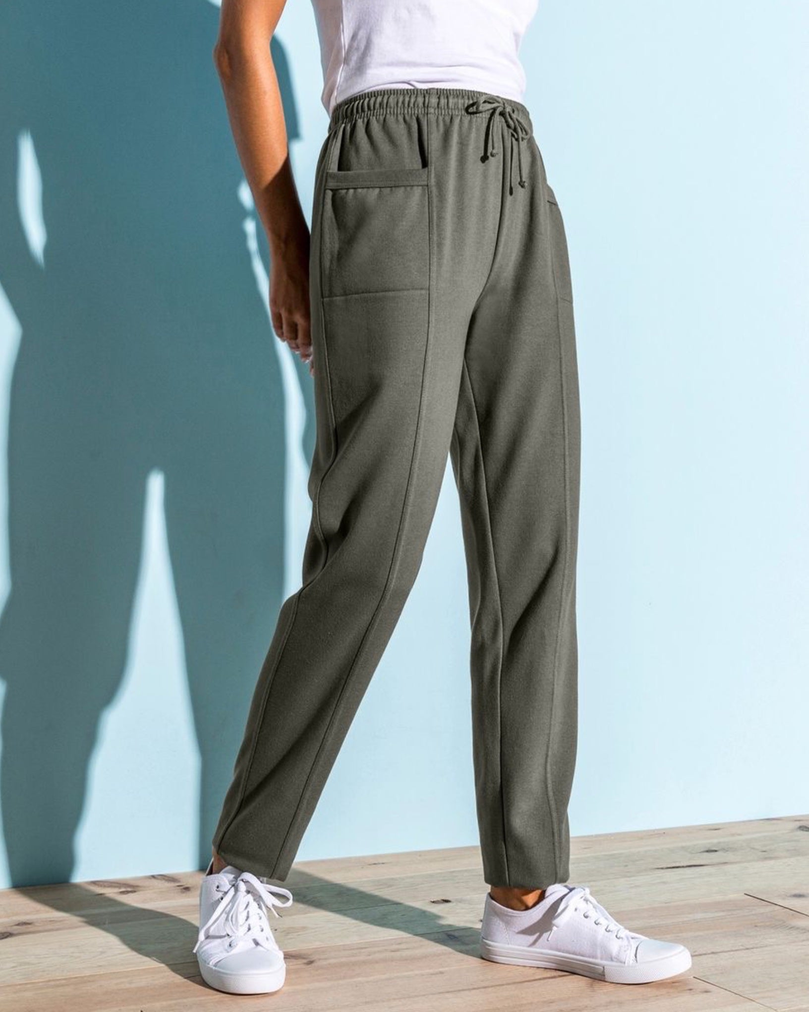 High Waist Front Pocket Fleece Jogger Sweatpant
