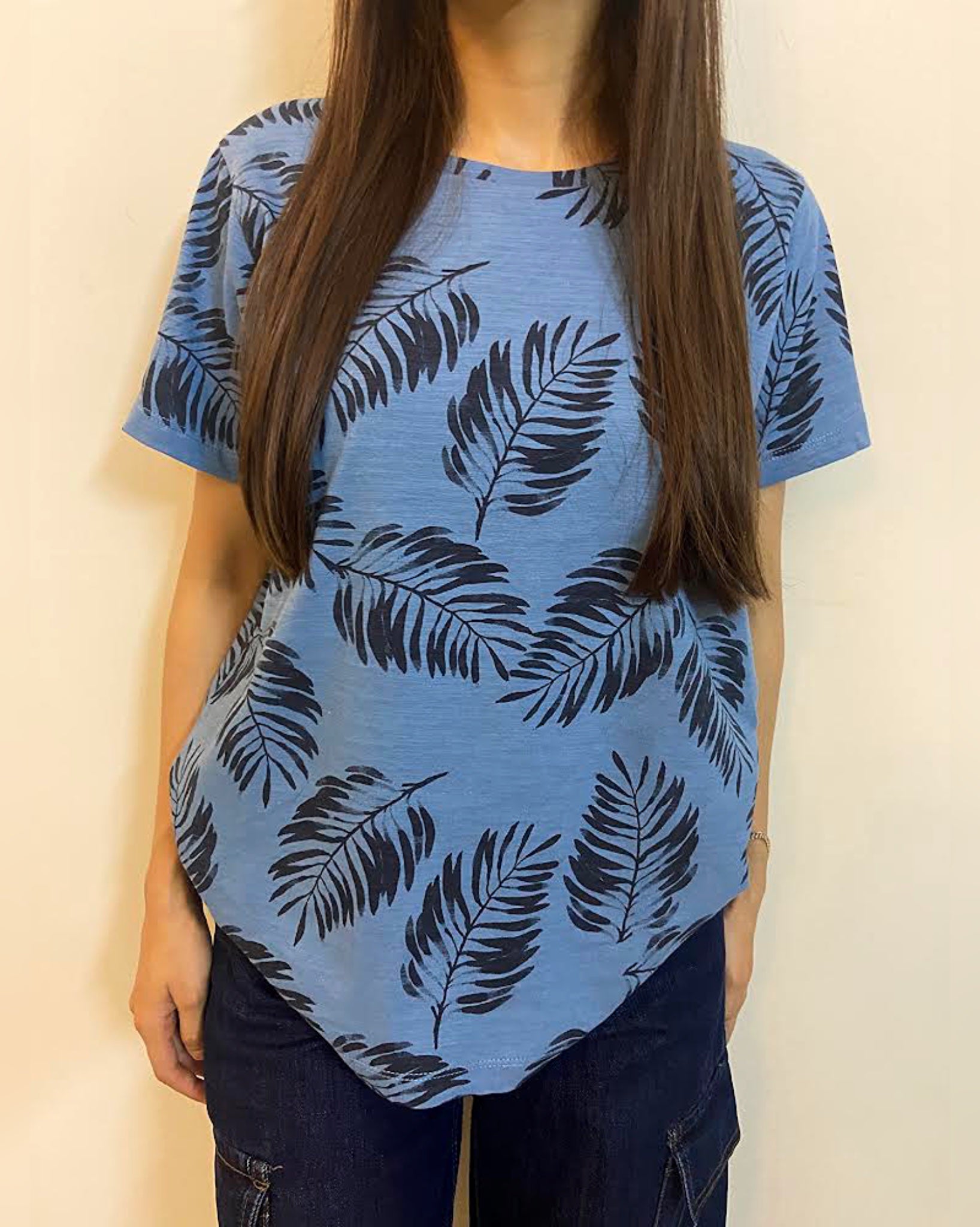 Leaf Print Crew Neck Short Sleeve All over Graphic Tee